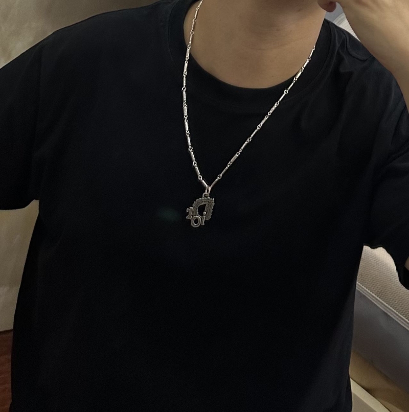 chr1st1an D10r necklaces